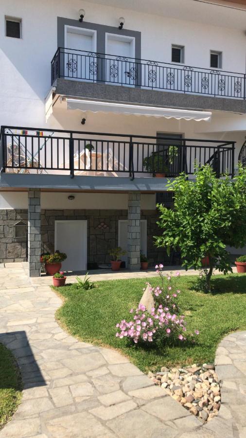 Savvas House Hotel Néos Marmarás Exterior foto